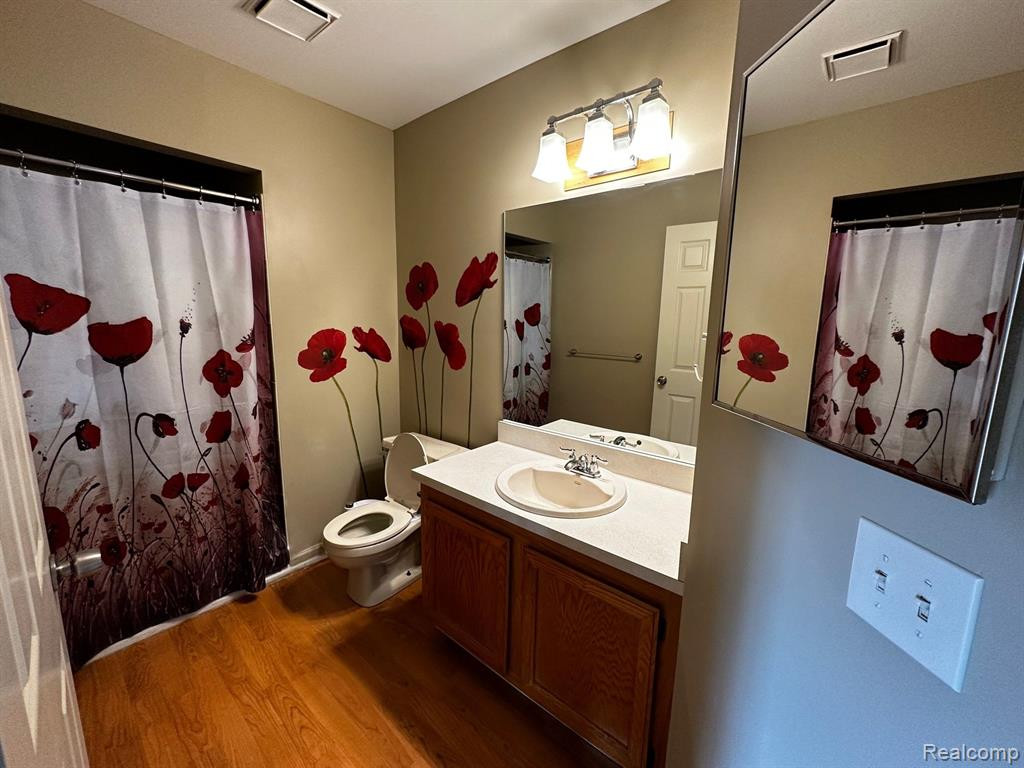 22214 PONDVIEW, Novi, MI — Photo 40