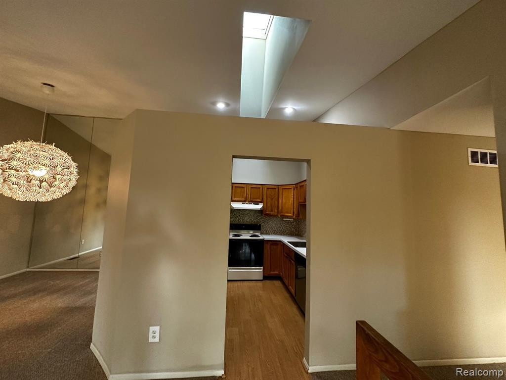 22214 PONDVIEW, Novi, MI — Photo 65