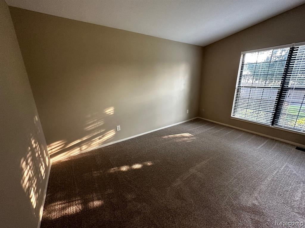 22214 PONDVIEW, Novi, MI — Photo 81