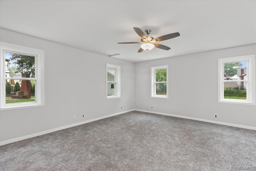 159 N WASHINGTON Street, Lake Orion, MI 48362 — Photo 15