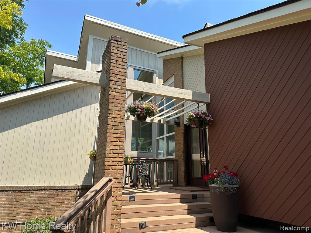 4501 ORCHARD TRAIL, Orchard Lake Village, MI 48324 — Photo 3