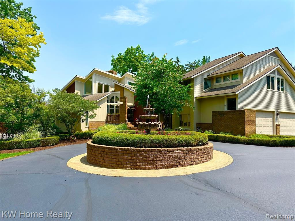 4501 ORCHARD TRAIL, Orchard Lake Village, MI 48324 — Photo 4