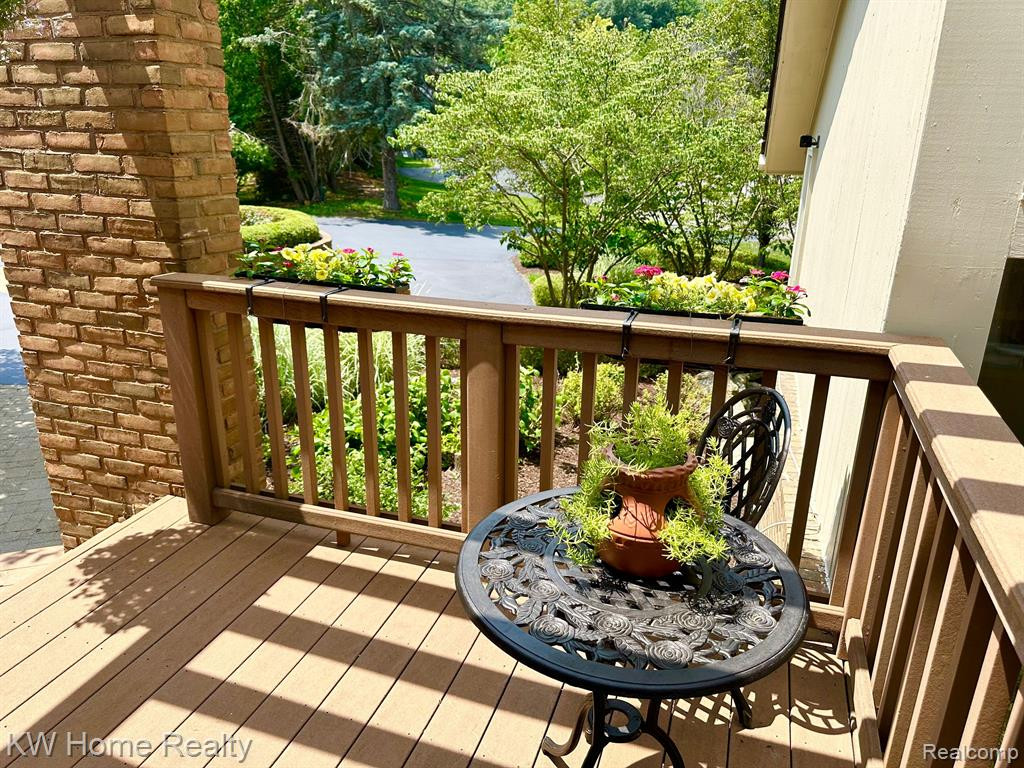 4501 ORCHARD TRAIL, Orchard Lake Village, MI 48324 — Photo 12