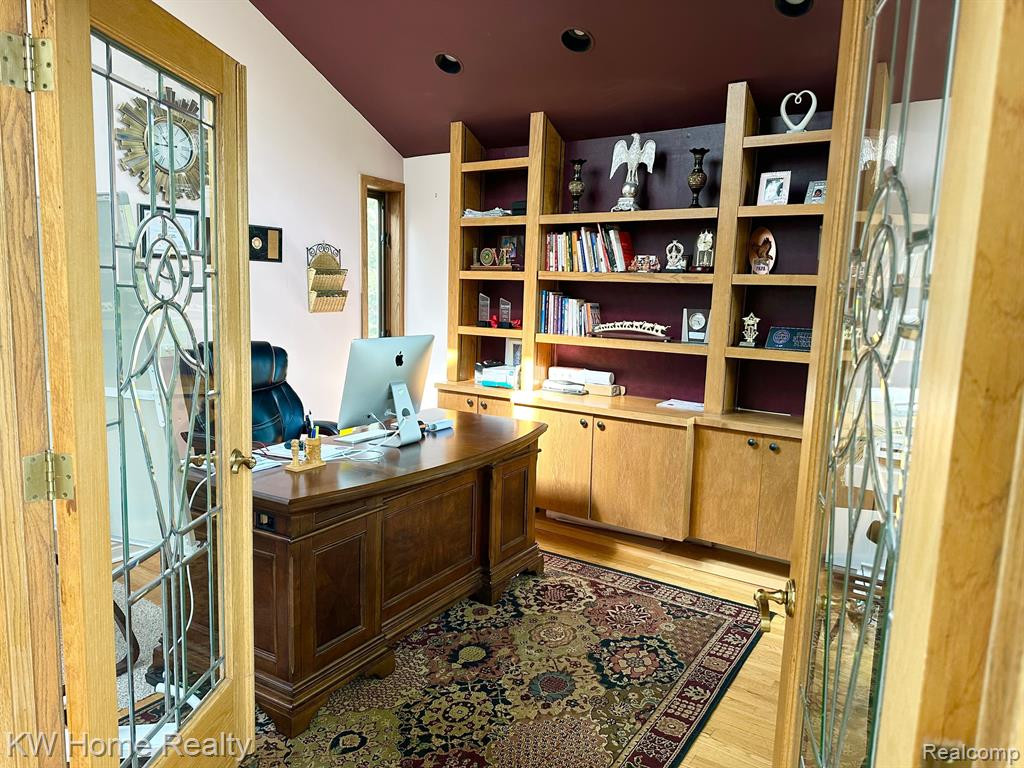 4501 ORCHARD TRAIL, Orchard Lake Village, MI 48324 — Photo 21