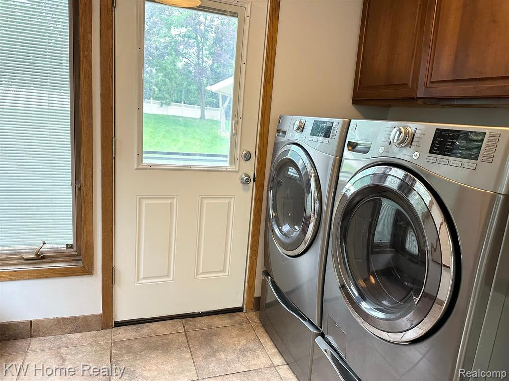 4501 ORCHARD TRAIL, Orchard Lake Village, MI 48324 — Photo 39