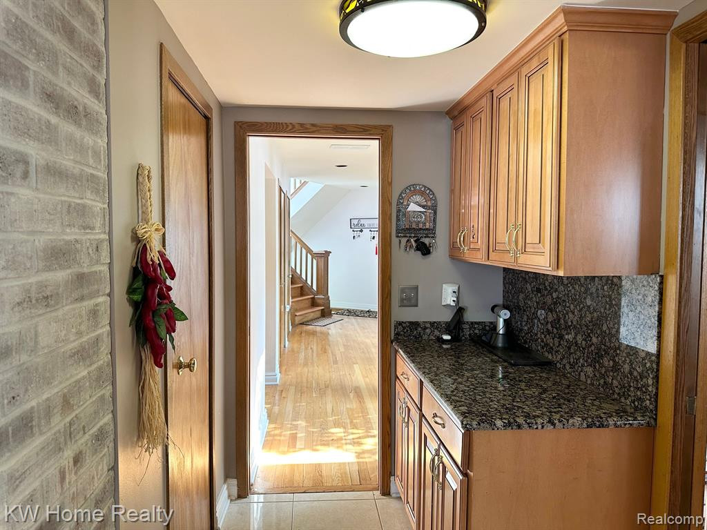 4501 ORCHARD TRAIL, Orchard Lake Village, MI 48324 — Photo 46