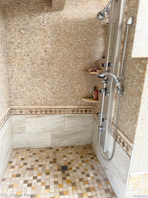 4501 ORCHARD TRAIL, Orchard Lake Village, MI 48324 — Photo 53