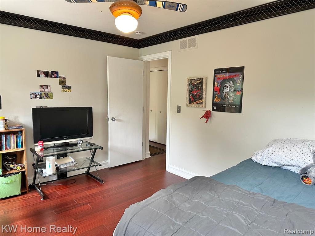 4501 ORCHARD TRAIL, Orchard Lake Village, MI 48324 — Photo 59