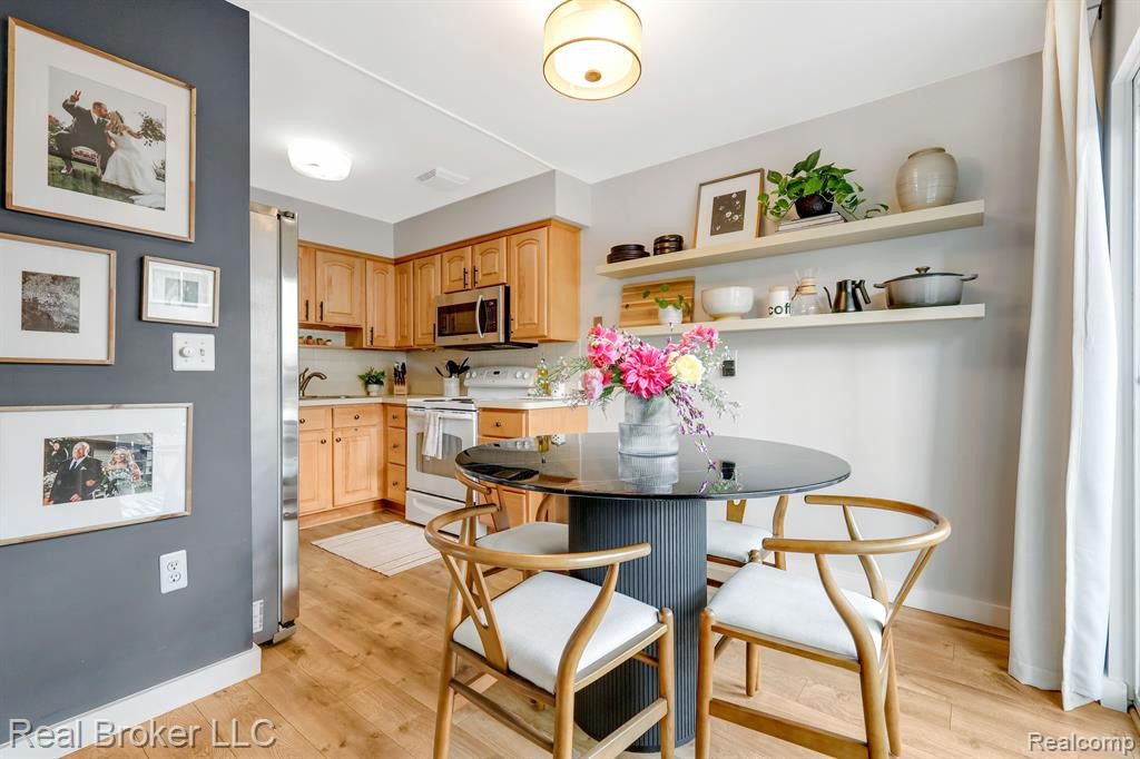 1830 WICKHAM Street, Royal Oak, MI 48073 — Photo 9