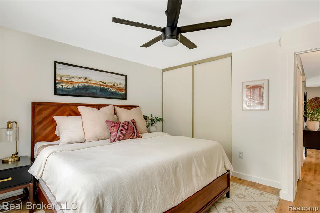 1830 WICKHAM Street, Royal Oak, MI 48073 — Photo 12