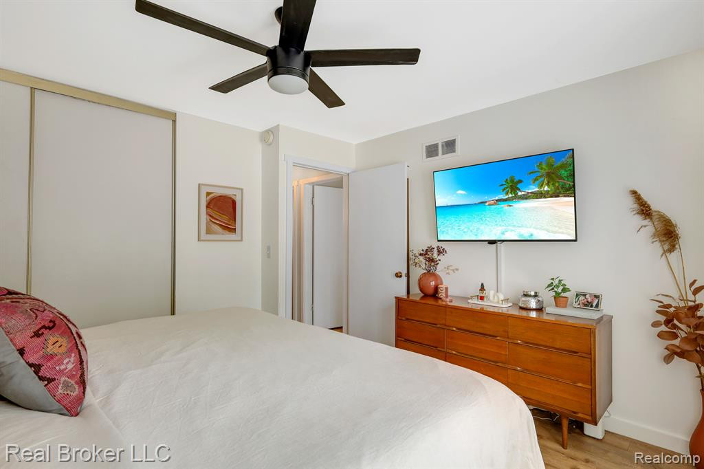 1830 WICKHAM Street, Royal Oak, MI 48073 — Photo 13