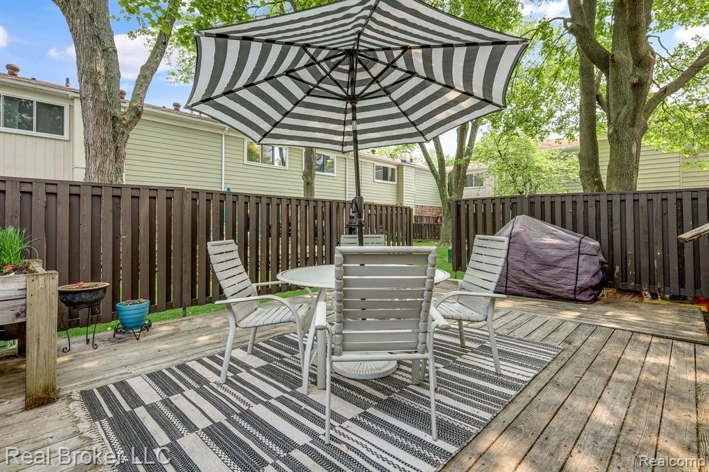 1830 WICKHAM Street, Royal Oak, MI 48073 — Photo 24