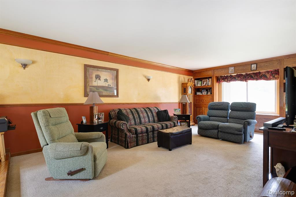 23433 Hollweg Street, Armada, MI — Photo 7