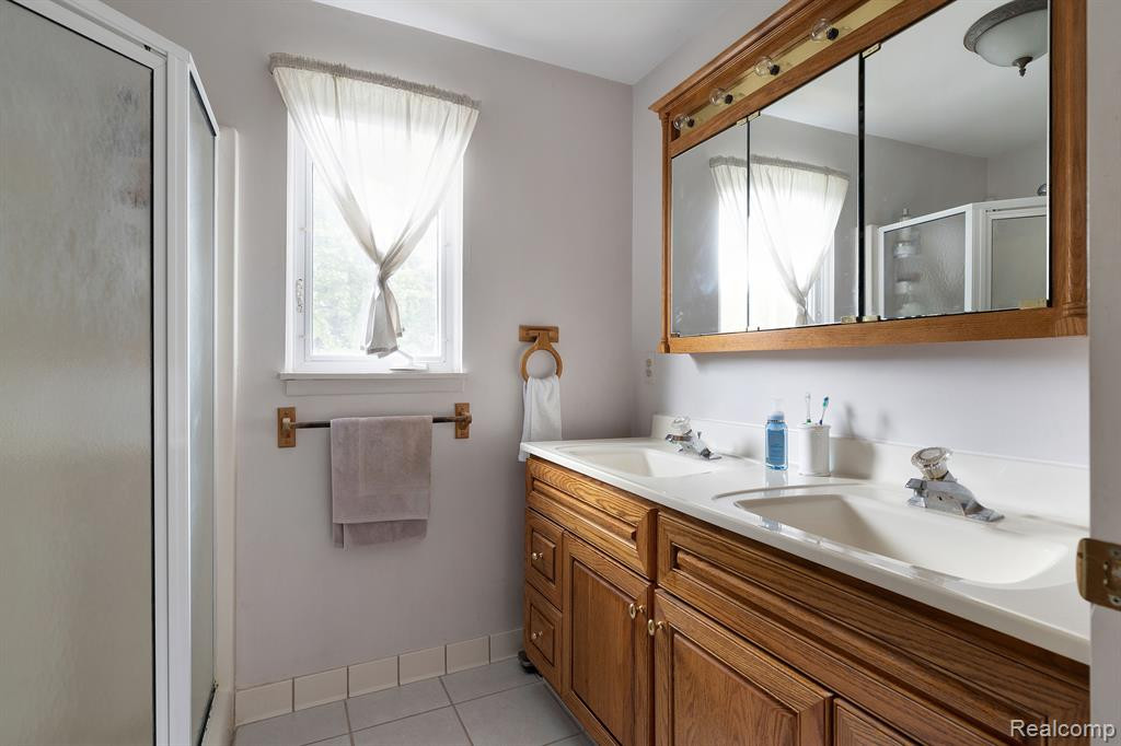 23433 Hollweg Street, Armada, MI — Photo 27