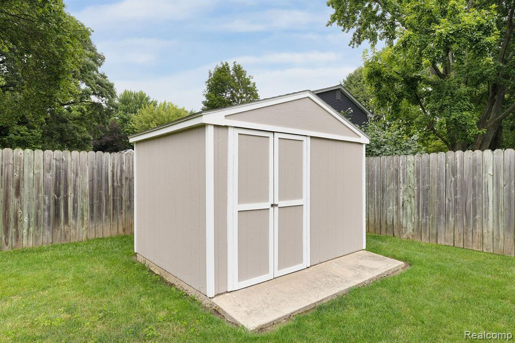 23433 Hollweg Street, Armada, MI — Photo 40