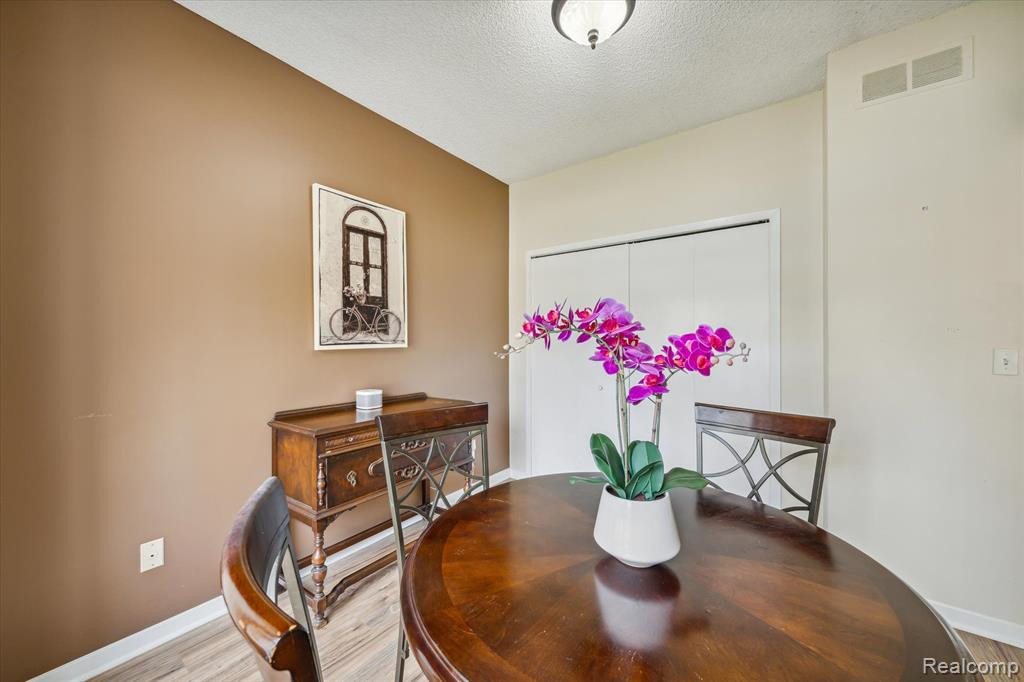 41995 ARROWHEAD Drive, Novi, MI 48377 — Photo 10
