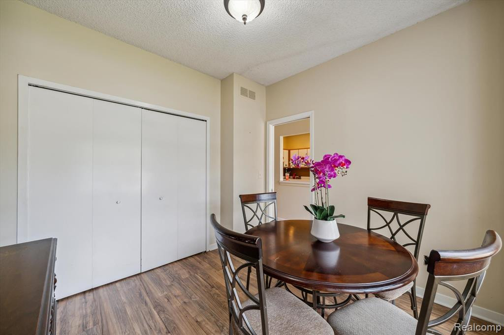 41995 ARROWHEAD Drive, Novi, MI 48377 — Photo 11