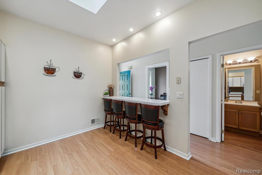 41995 ARROWHEAD Drive, Novi, MI 48377 — Photo 15