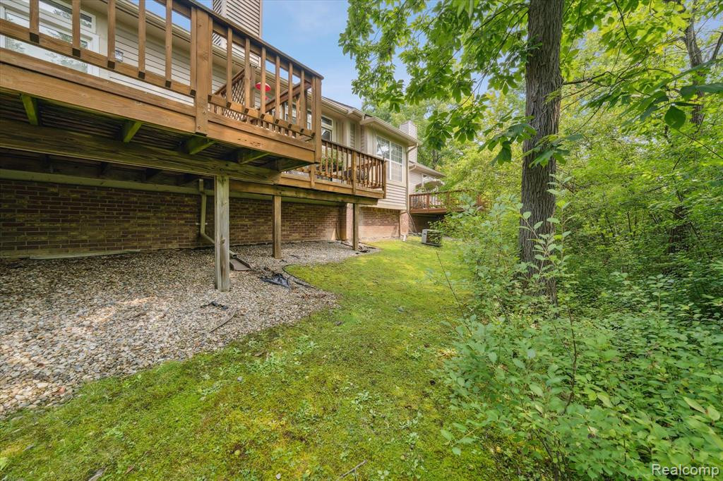 41995 ARROWHEAD Drive, Novi, MI 48377 — Photo 34