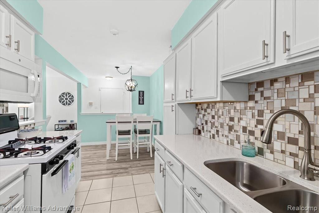 44459 Savery Drive, Canton, MI 48187 — Photo 9