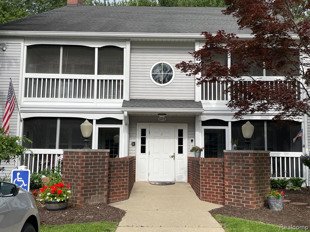 605 CURZON Court, 103, Howell, MI 48843 — front exterior