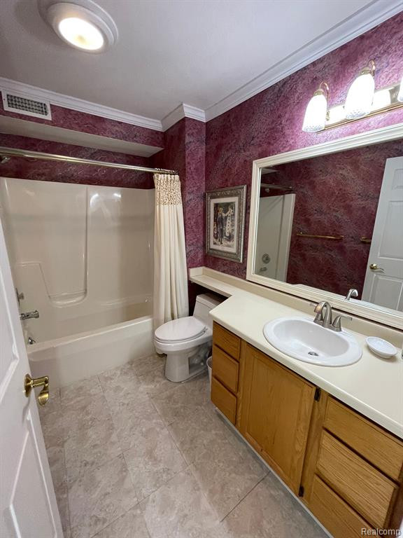 605 CURZON Court, 103, Howell, MI 48843 — Photo 15