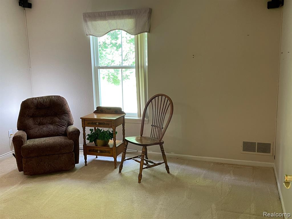 605 CURZON Court, 103, Howell, MI 48843 — Photo 18