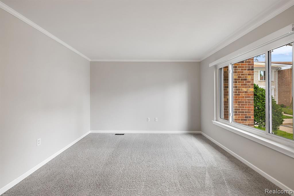 1973 SEABRIGHT Court, 285, Royal Oak, MI 48073 — Photo 9