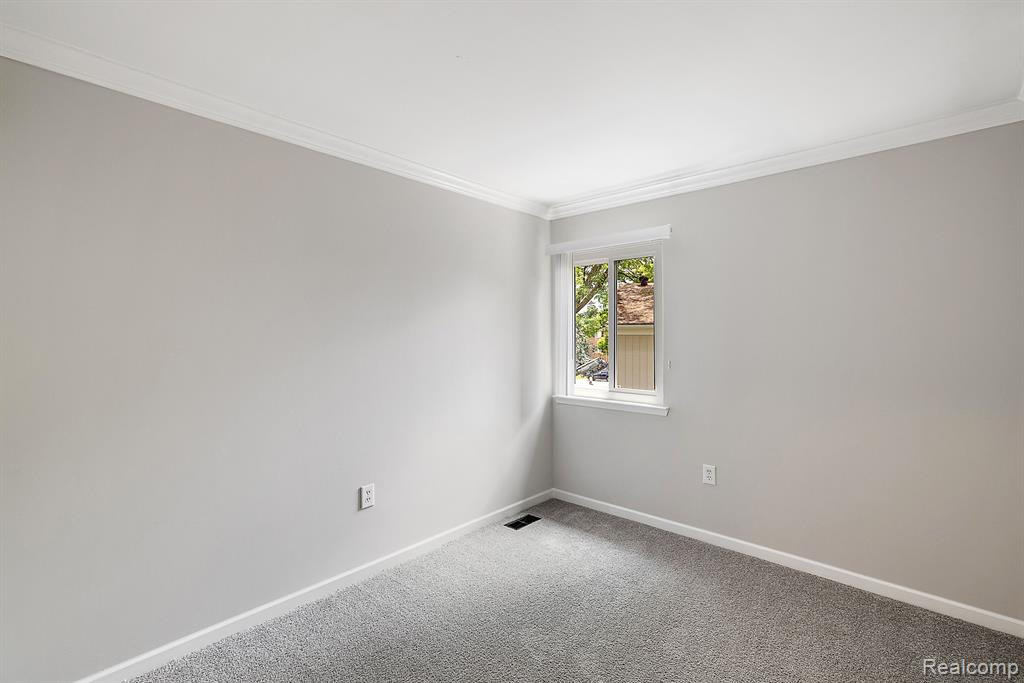 1973 SEABRIGHT Court, 285, Royal Oak, MI 48073 — Photo 27