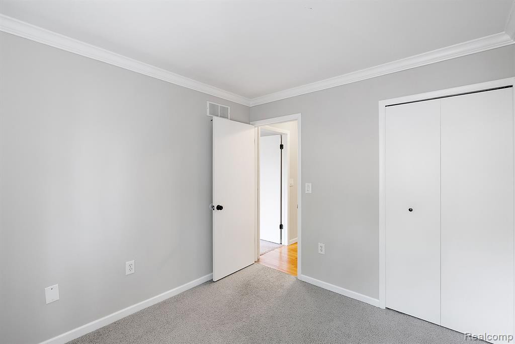 1973 SEABRIGHT Court, 285, Royal Oak, MI 48073 — Photo 28