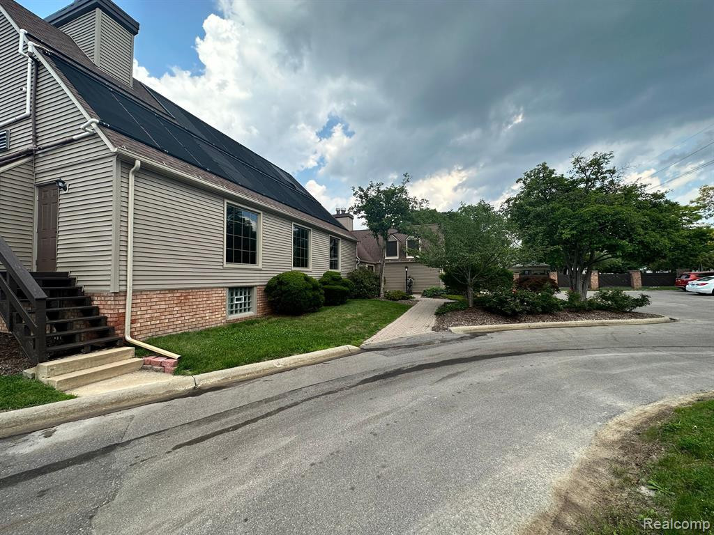 1973 SEABRIGHT Court, 285, Royal Oak, MI 48073 — Photo 35