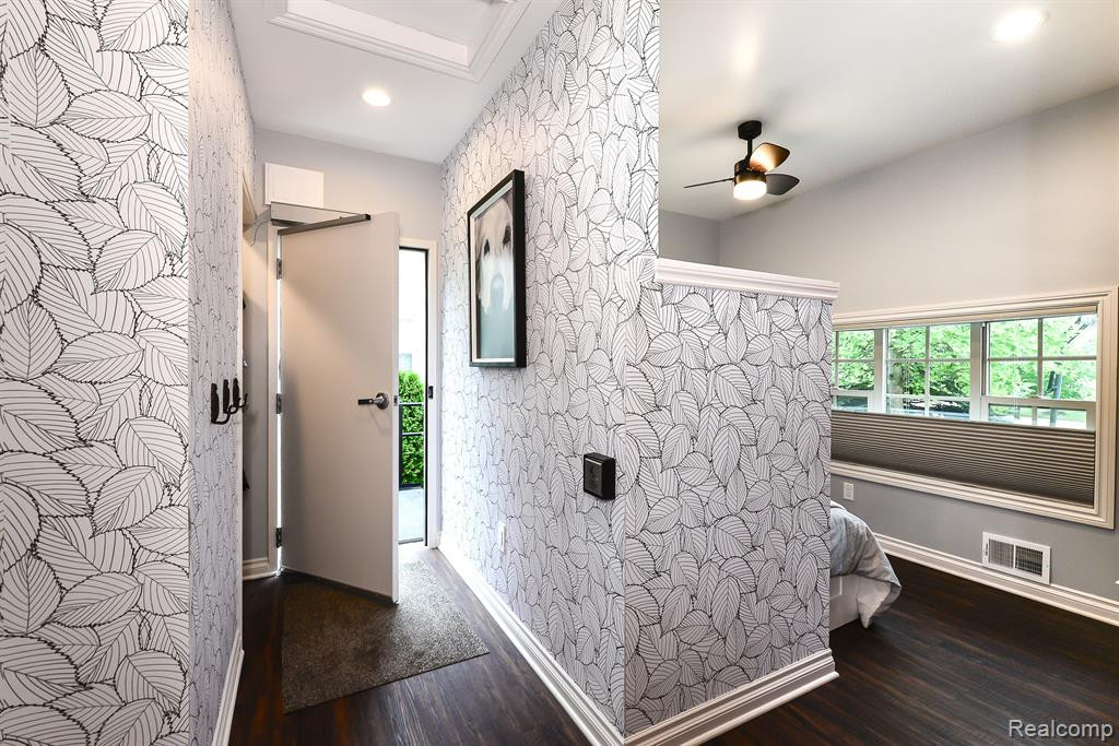 130 SINGH Boulevard, South Lyon, MI 48178 — Photo 15