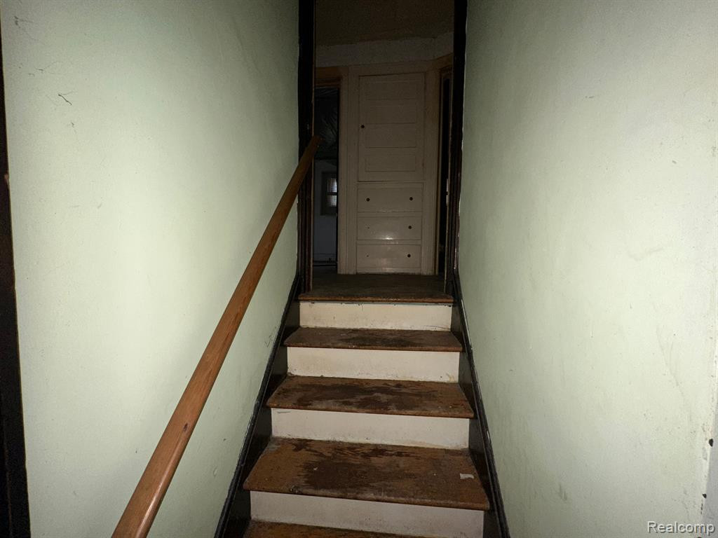 555 W GREENDALE, Highland Park, MI 48203 — Photo 21
