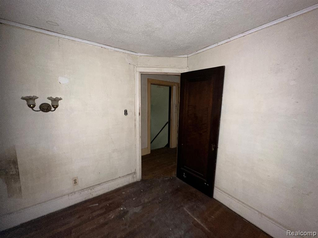 555 W GREENDALE, Highland Park, MI 48203 — Photo 30