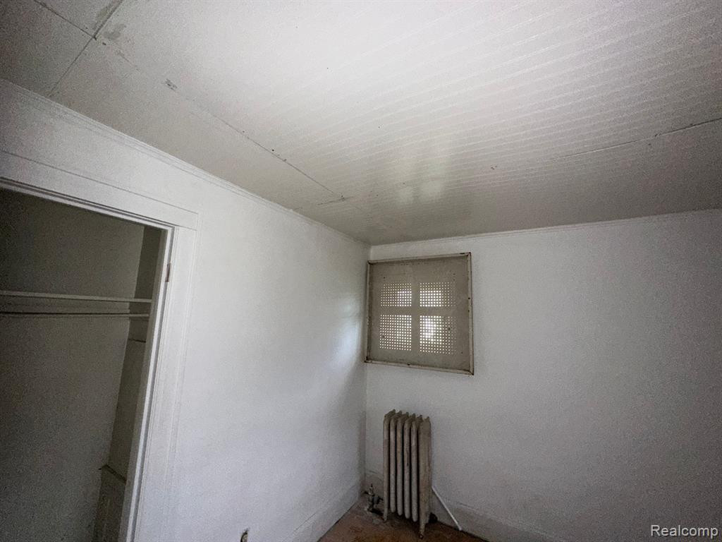 555 W GREENDALE, Highland Park, MI 48203 — Photo 42