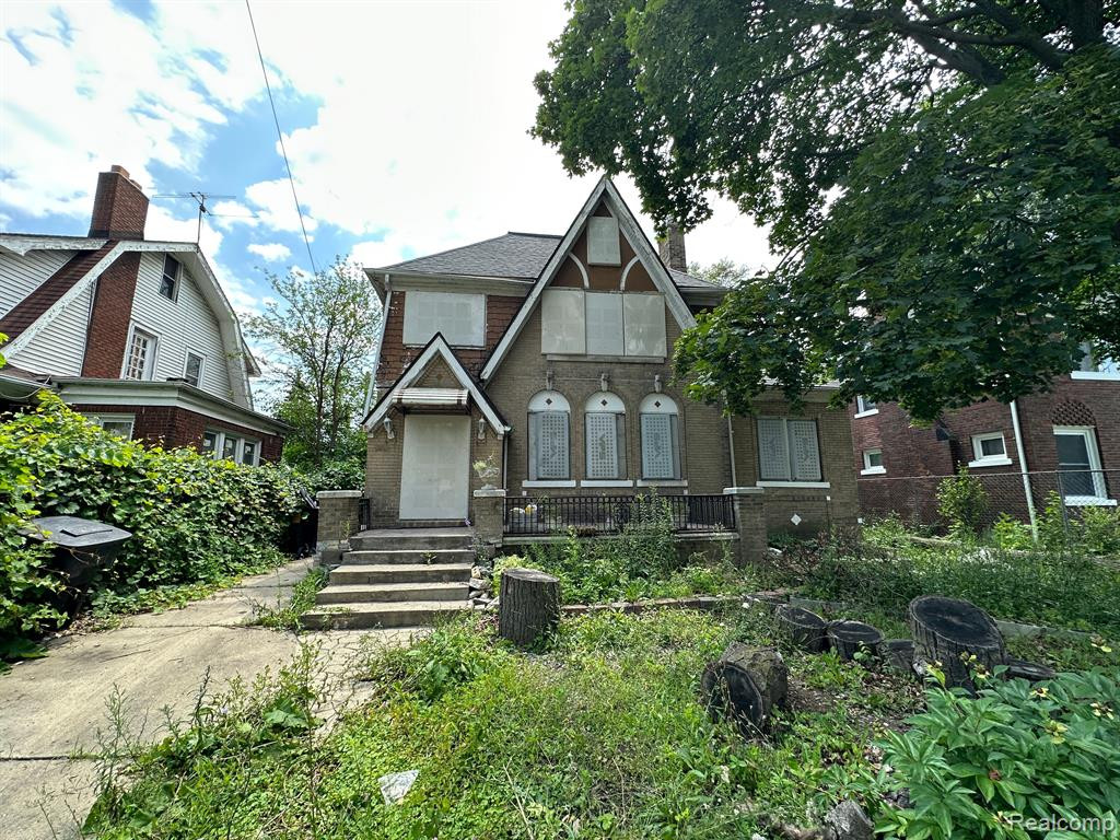 555 W GREENDALE, Highland Park, MI 48203 — Photo 88