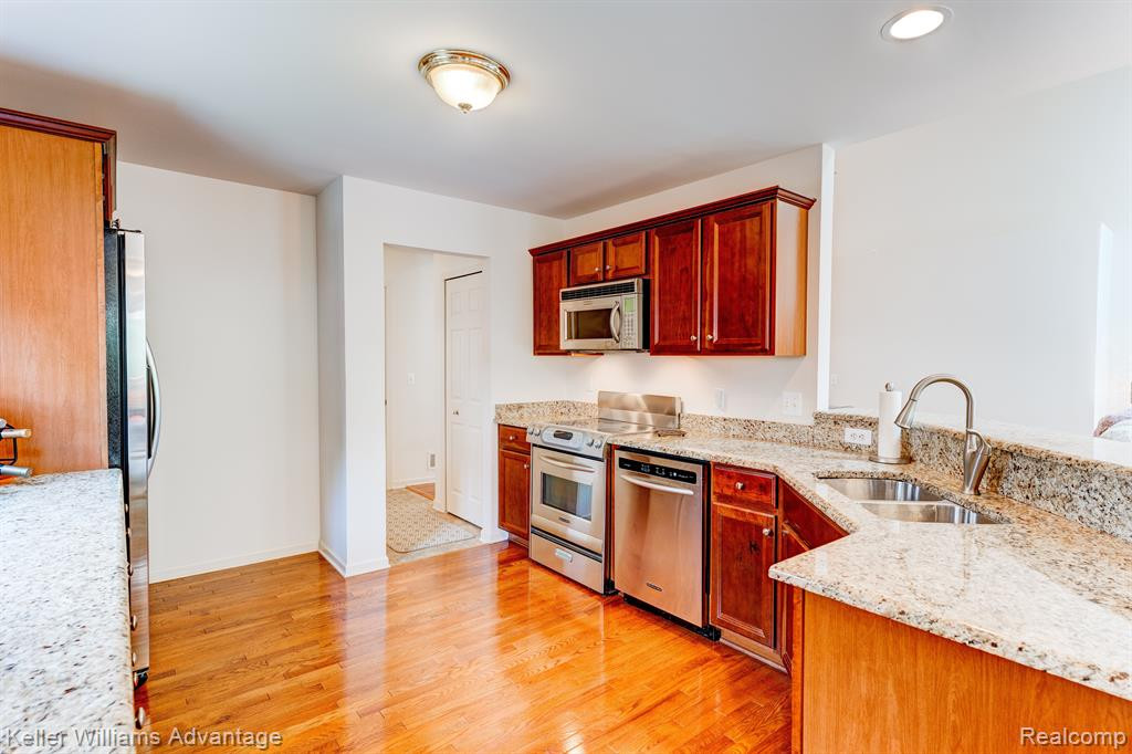 40791 Lenox Park Drive, Novi, MI 48377 — Photo 15