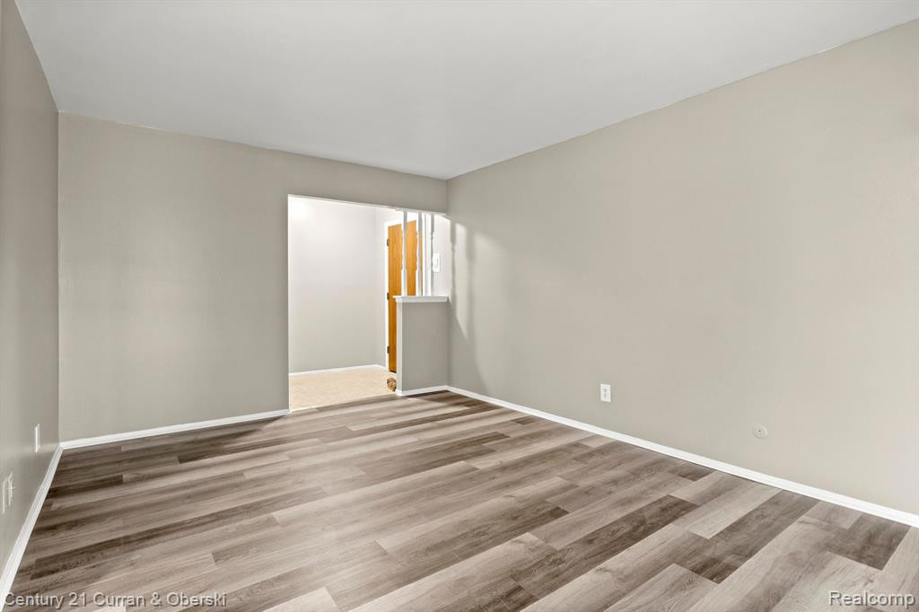 1749 MONTICELLO Street, E-3, Trenton, MI 48183 — Photo 10