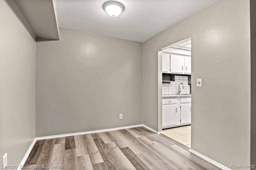 1749 MONTICELLO Street, E-3, Trenton, MI 48183 — Photo 12