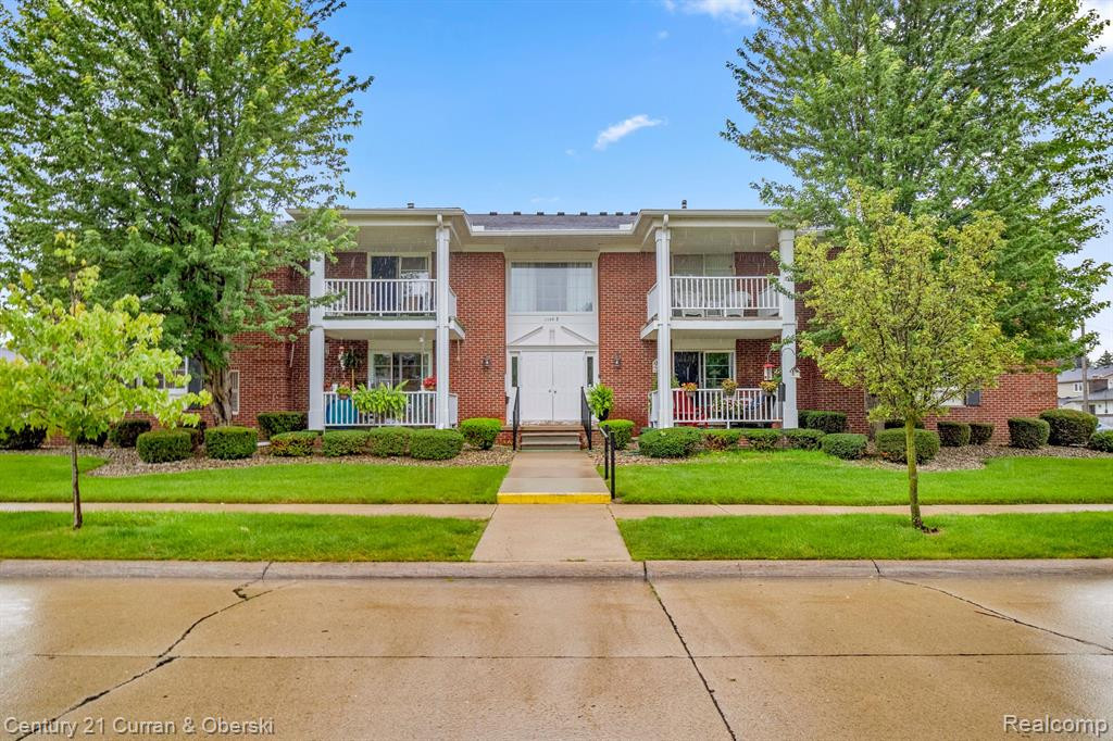 1749 MONTICELLO Street, E-3, Trenton, MI 48183 — Photo 33