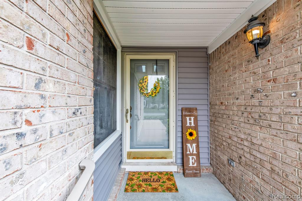 42100 STARLITE, Canton, MI 48187 — Photo 3