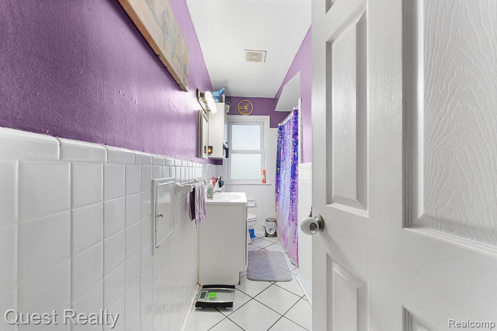 9984 HEMINGWAY, Redford, MI 48239 — Photo 10
