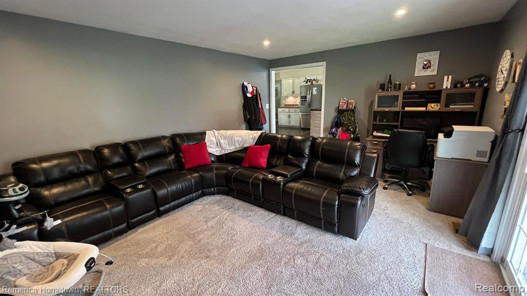 1108 W LEMONT, Canton, MI 48187 — Photo 7