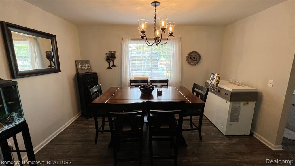 1108 W LEMONT, Canton, MI 48187 — Photo 9