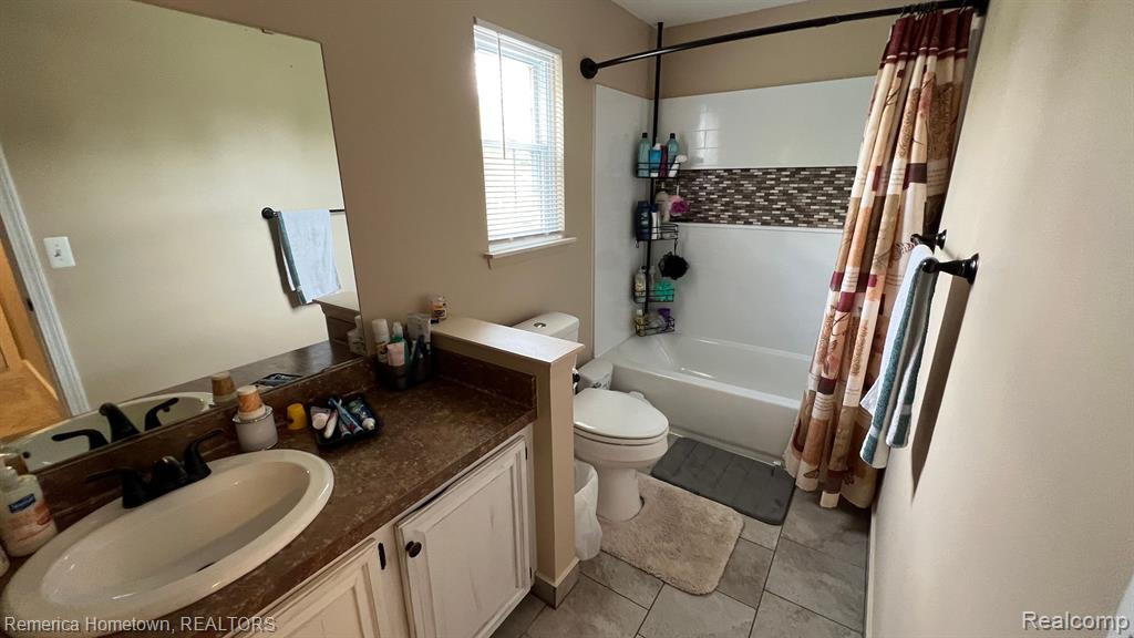 1108 W LEMONT, Canton, MI 48187 — Photo 12