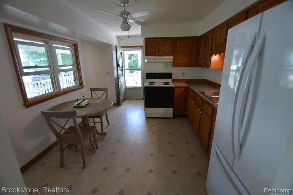 241 LEAVER Street, Vernon, MI 48476 — Photo 5