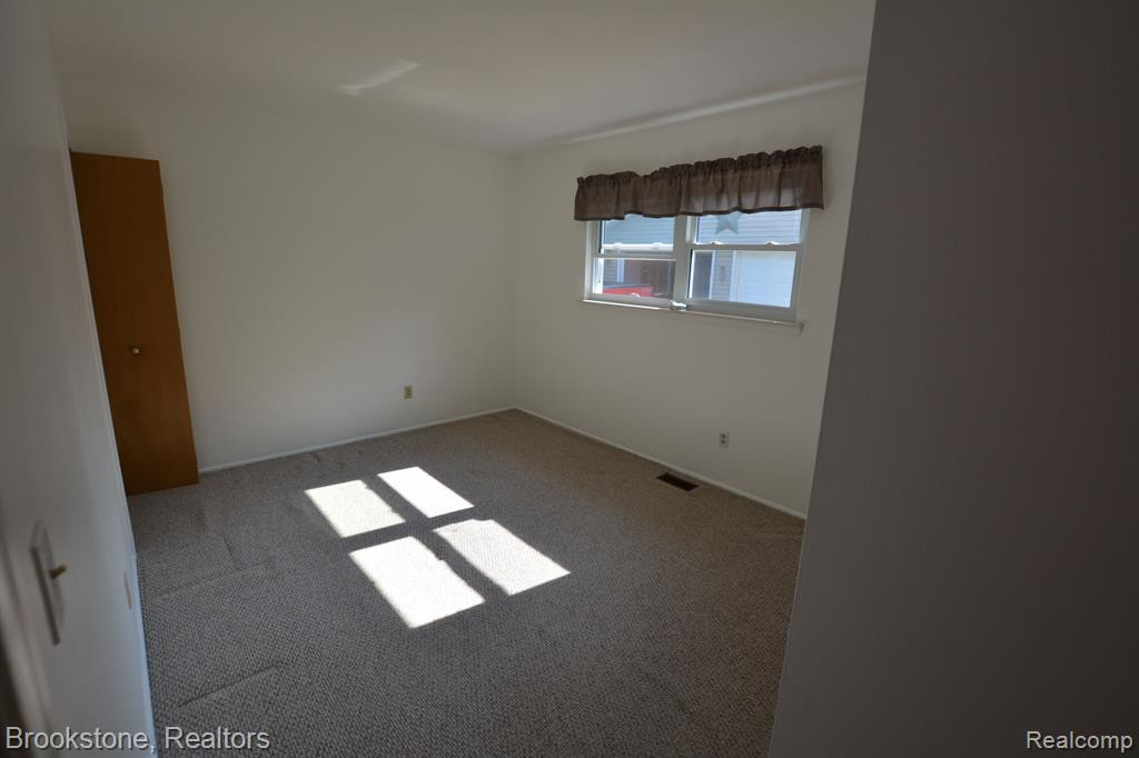241 LEAVER Street, Vernon, MI 48476 — Photo 11