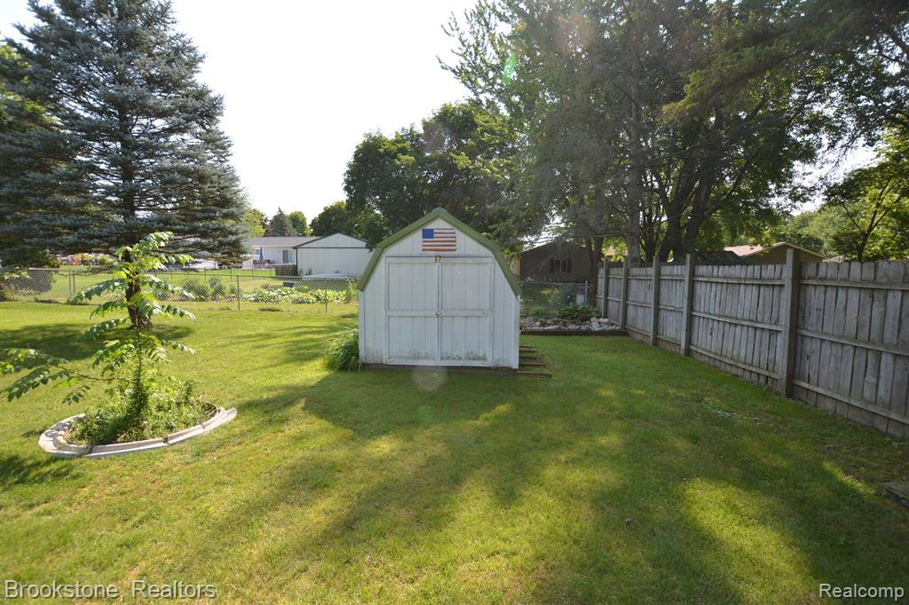 241 LEAVER Street, Vernon, MI 48476 — Photo 29