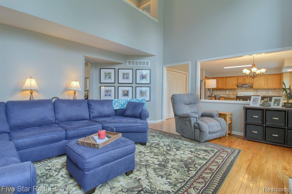 45488 Morningside Road, Canton, MI 48187 — Photo 9