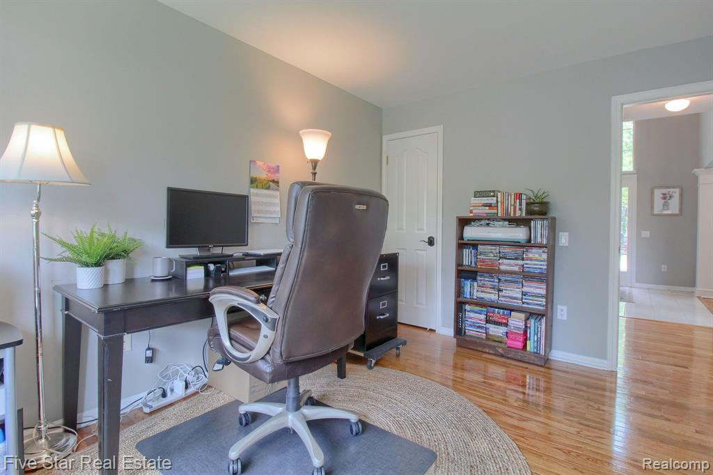 45488 Morningside Road, Canton, MI 48187 — Photo 20